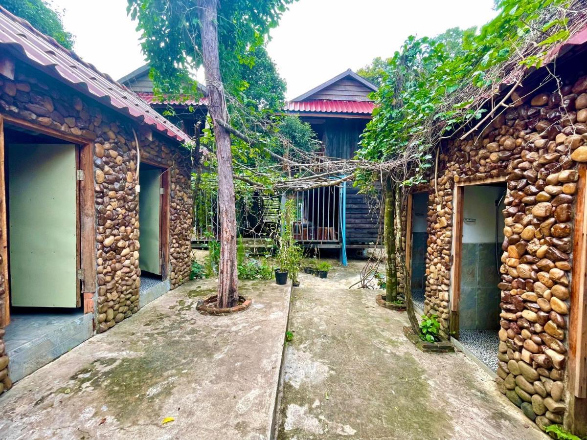 The Cliff Hostel, M'Pay Bay Koh Rong Sanloem Luaran gambar